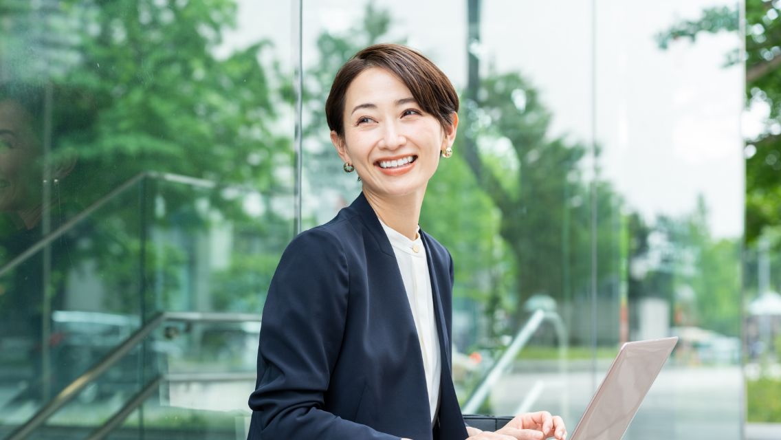 先輩社員（営業部門）のイメージ写真